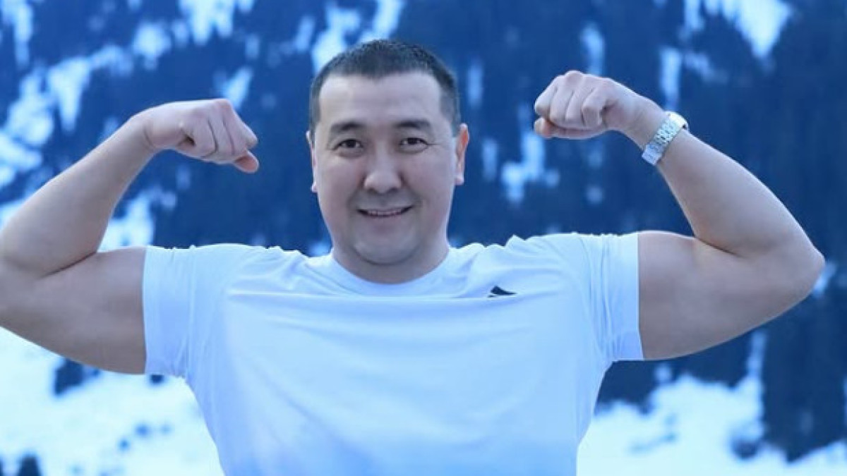  adiletkhan/Instagram 