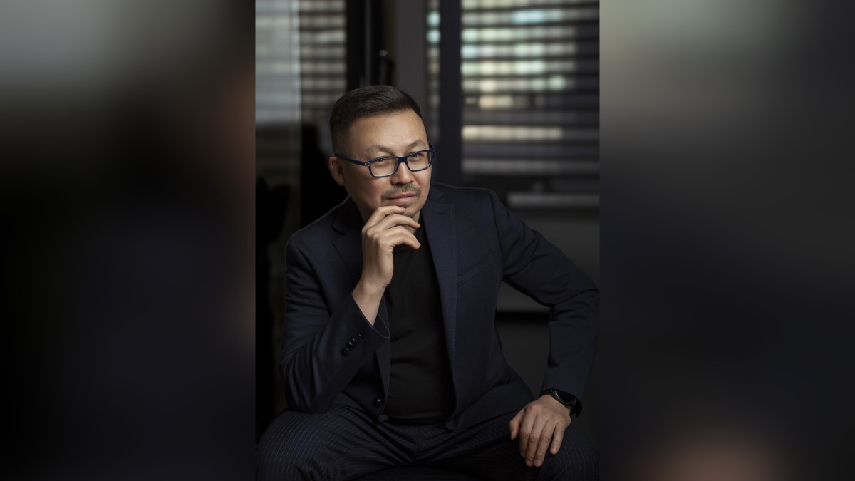  из архива Кайсара Макана 