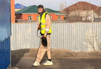 «Аялдама жуып жүр».Ескірткіге қатысты айып тағылған Qarakesek-тің өмірі қалай өзгерді