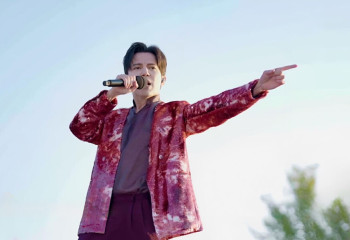 Dimash Qudaibergen’s Song Premiere, Battling the Weather, and New Show Favorites