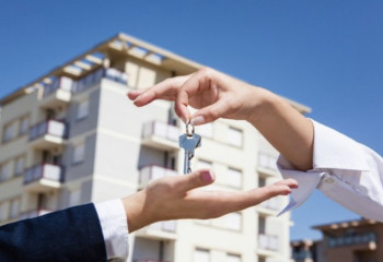 Жастарға арналған тұрғын үй жобасы неге жабылды және оның орнына не ұсынылады?