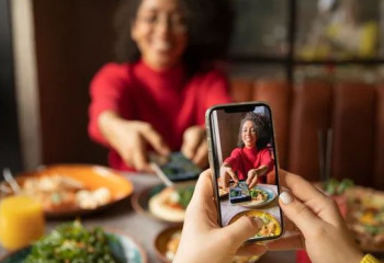 TikTok жастардың тамақтану мәдениетіне қалай әсер етіп жатыр?