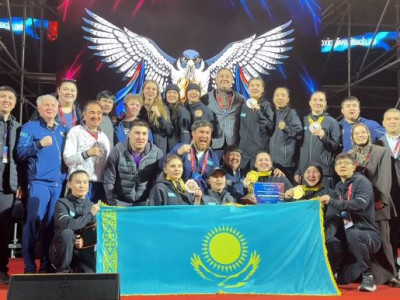 Қазақстандық боксшылар Азия чемпионатында Өзбекстанды басып озды