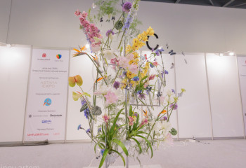 Энтропия света: как флористы превратили космос в искусство