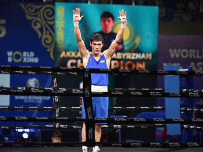 Төрт алтын: Қазақстан боксшылары Азия чемпионатында Өзбекстанның алдын орап кетті