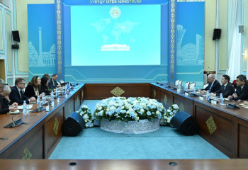 Meeting with delegation of French Senate held at Kazakh FM