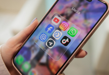 Интернет может снизить риск деменции: что показало новое исследование