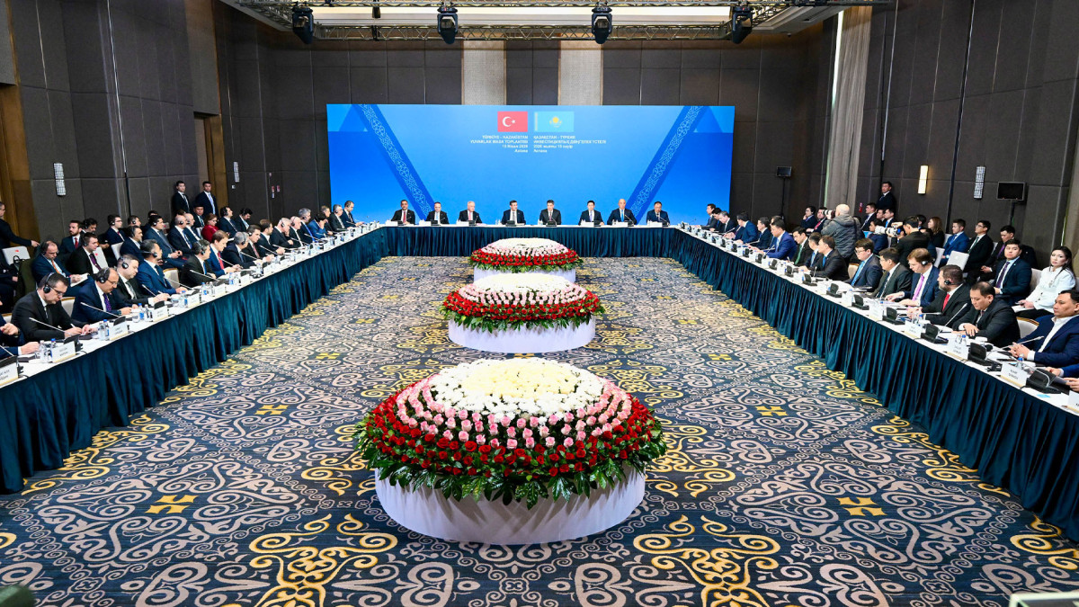 Roundtable with Kazakh PM and Turkish Vice President held in Astana