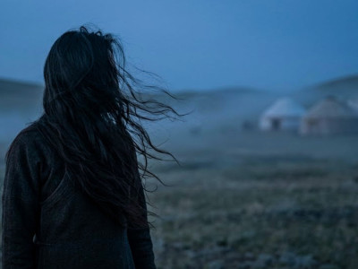 Ертеде шаш жаю жын бейнесін бейнелеген бе?