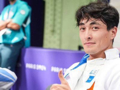 Серебро в Будапеште: Ерлик Сертай стал финалистом Гран-при по фехтованию