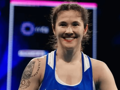 Бокстан Әлем кубогы: екі спортшы жарыс жолынан шықты