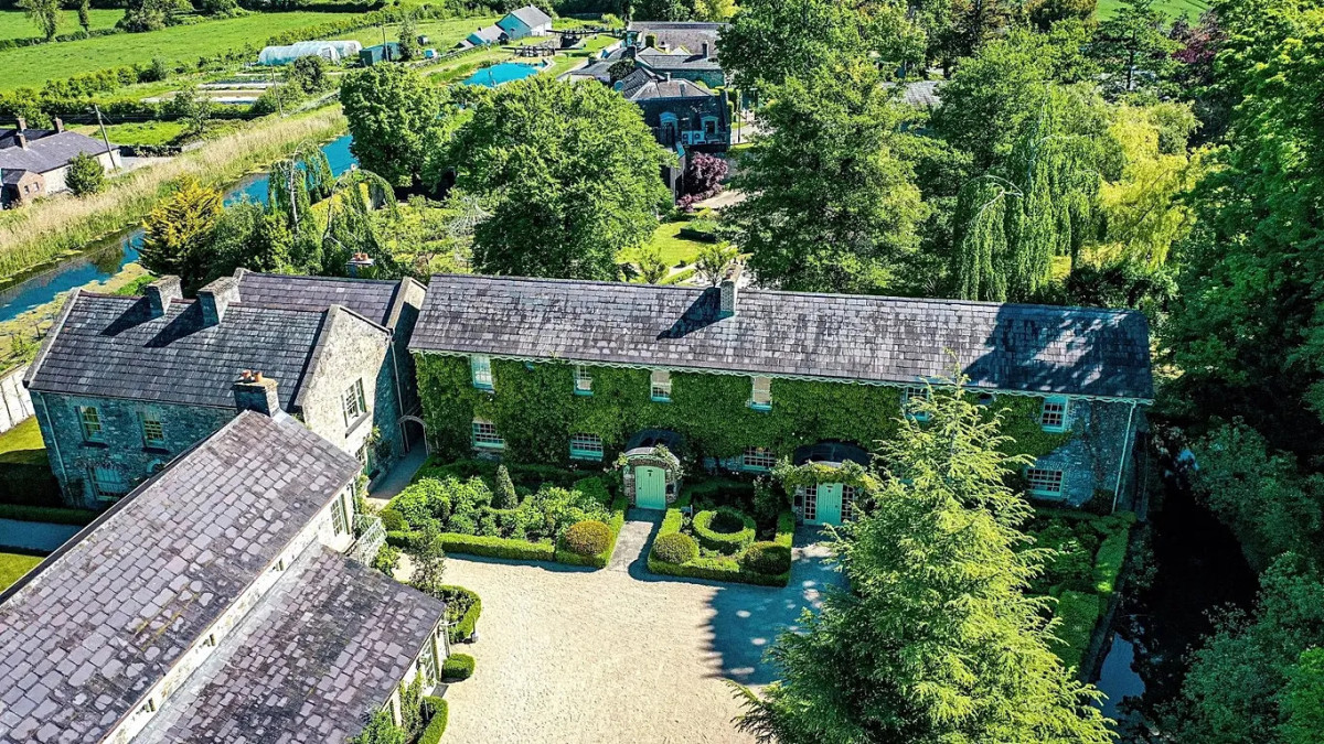 Village at Lyons/Sotheby's International Realty 