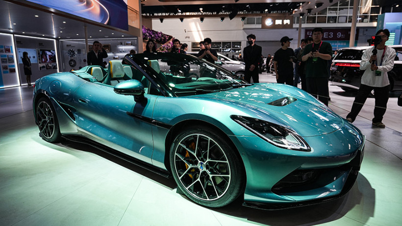  People's Daily Online/Peng Yukai, Wu Chengliang 