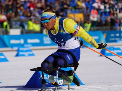 Паралимпиада чемпионы көлігін сатуға қойды