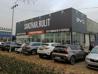 Қытай көліктерін алдап сатқан менеджер алты жылға сотталды