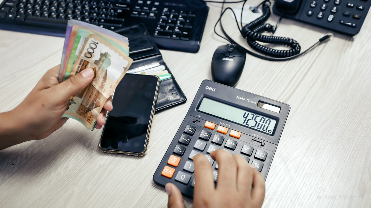  Арман Мухатов 