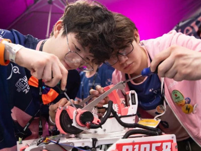 Қазақстан Хьюстондағы робототехникадан әлем чемпионатында 12 жүлде жеңіп алды