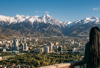 Девушка из Якутии влюбилась в Алматы