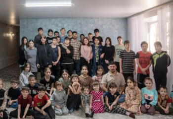 «Бір шаңыраққа сыйған мейірім»: көп баланы бауырына басқан аналар