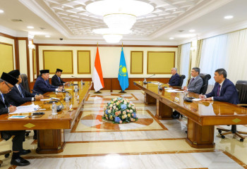 Kazakh PM discusses bilateral trade and economic cooperation with Indonesian coordinating Minister
