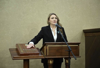 Қазақстанда тағы бір тілді ресми заңдастыру ұсынылды