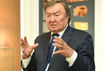 Олжас Сүлейменов 90 жасқа толды