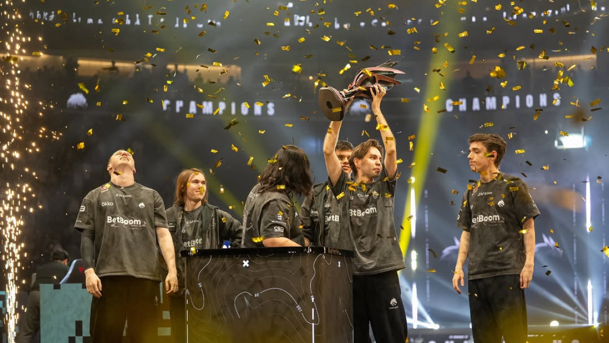  instagram.com/pglesports 