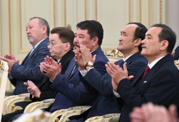 Президент объявил о новых статусах для ведущих творческих коллективов страны