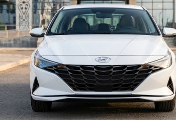 Восемь конфискованных Hyundai Elantra блогеров Жанабыловых выставили на торги