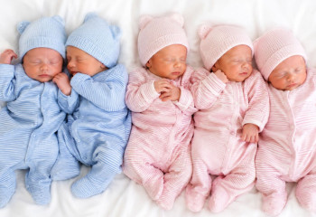 54 үшем дүниеге келді: егіз бен үшем туған отбасы қандай көмек алады