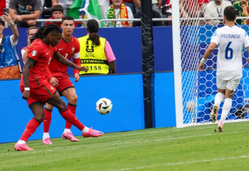 Португалия выиграла Узбекистан 5:0. Роналду установил рекорд