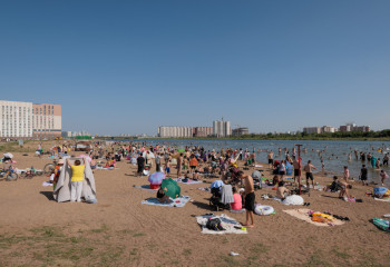 Жители столицы окупировали пляж на Есиле: замена Турции?