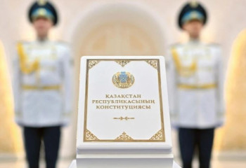 Әлеуметтік мемлекеттің берік негізі: Жаңа Конституциядағы білім, медицина және еңбек кепілдіктері