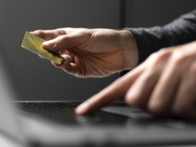 7,5 млн теңгесінен айырылды: алаяқтың құрығына түспеу үшін қайтпек керек?