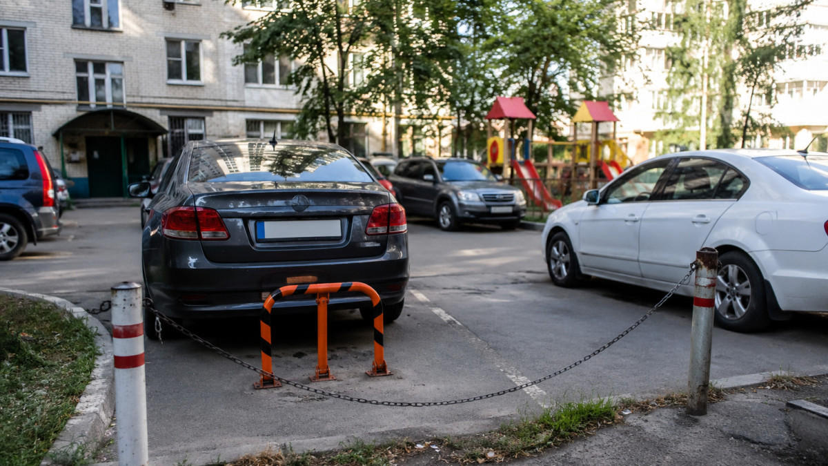 «Бұл – менің орным» дәуірі аяқталды: аулада орын «брондағандарға»  қомақты айыппұл салынады