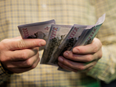 Банктен қарыз алған адам қайтыс болса, несиені кім төлейді?