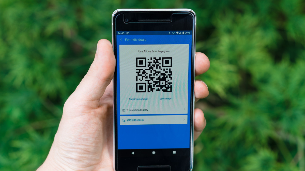Қазақстандықтар енді бір ғана QR-кодпен төлейді