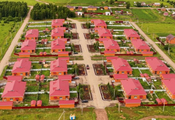 Максимовка - самый богатый аул в Казахстане: парки и цветные дороги