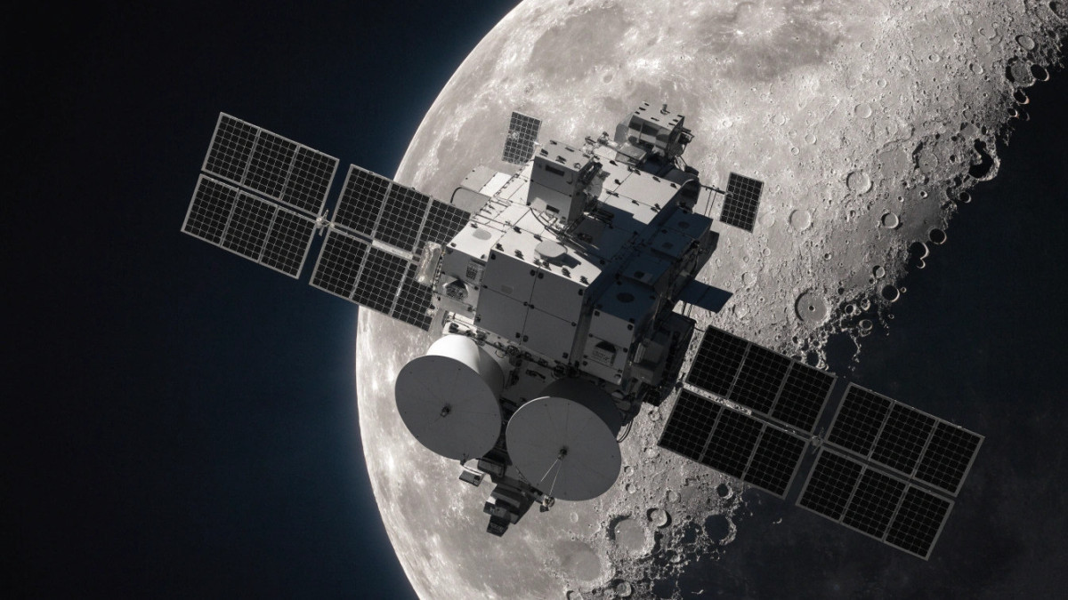 International team of schoolgirls to create the 1st women’s satellite for moon