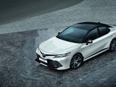 Toyota-ның танымал Camry көліктерінен ақау шығып, кері қайтарылып жатыр