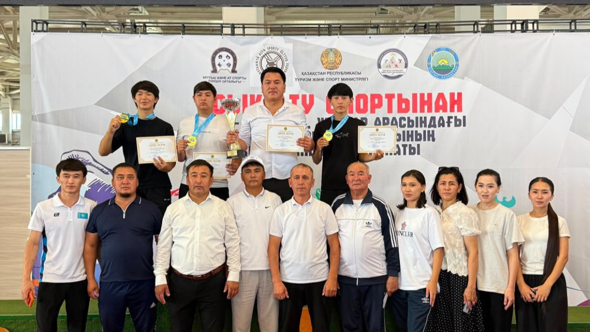 Ауладағы ойыннан ел чемпионатына дейін: үш жамбылдықтың асықтағы жеңіс жолы
