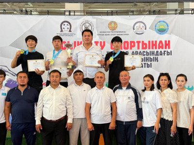 Ауладағы ойыннан ел чемпионатына дейін: үш жамбылдықтың асықтағы жеңіс жолы