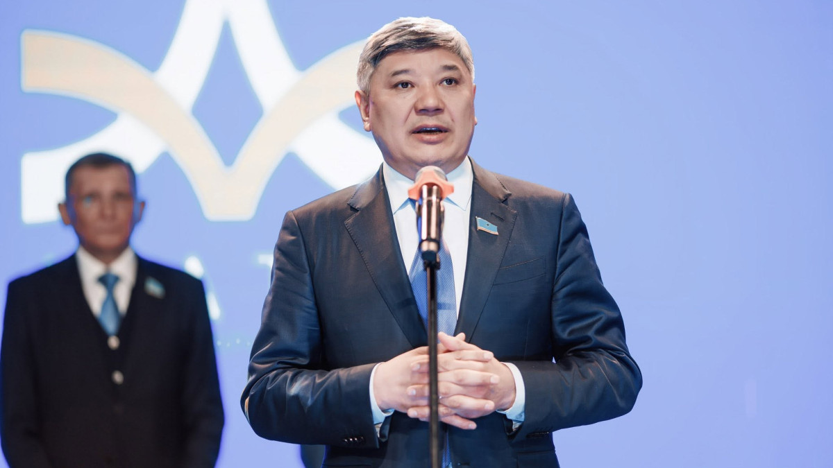Тектілік пен тәрбие: Қоғамдық мәдениет қайда бара жатыр?