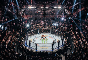 Ислам Махачев защитил титул UFC в бою с Йеном Гэрри