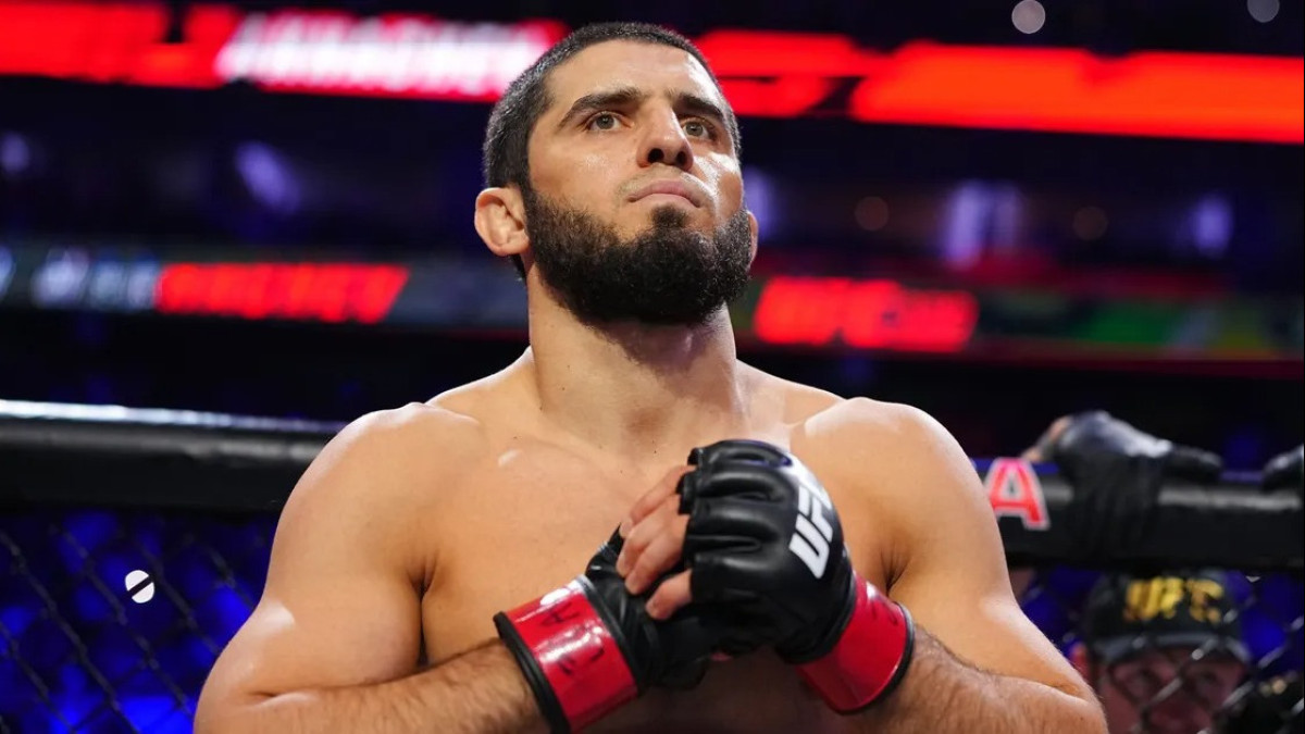 Ислам Махачев Иэн Мачадо Гэрриді жеңіп, UFC рекордын жаңартты