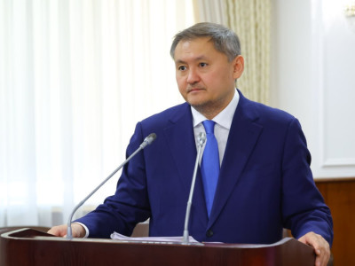 Қазақстанда студенттер енді төрт жыл оқымай ма? Саясат Нұрбек жауап берді