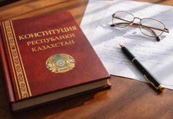 Кто написал конституции разных стран