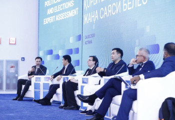 Сарапшылар алғашқы Құрылтай сайлауының нәтижелерін және Қазақстанның саяси дамуындағы жаңа кезеңнің басталуын талқылады