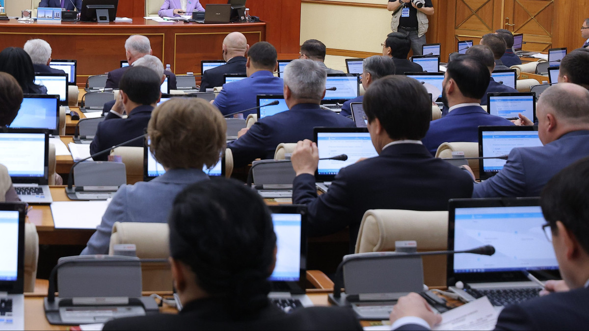 Kazakh President convence the first session of Kurultai: How the deputies will work?
