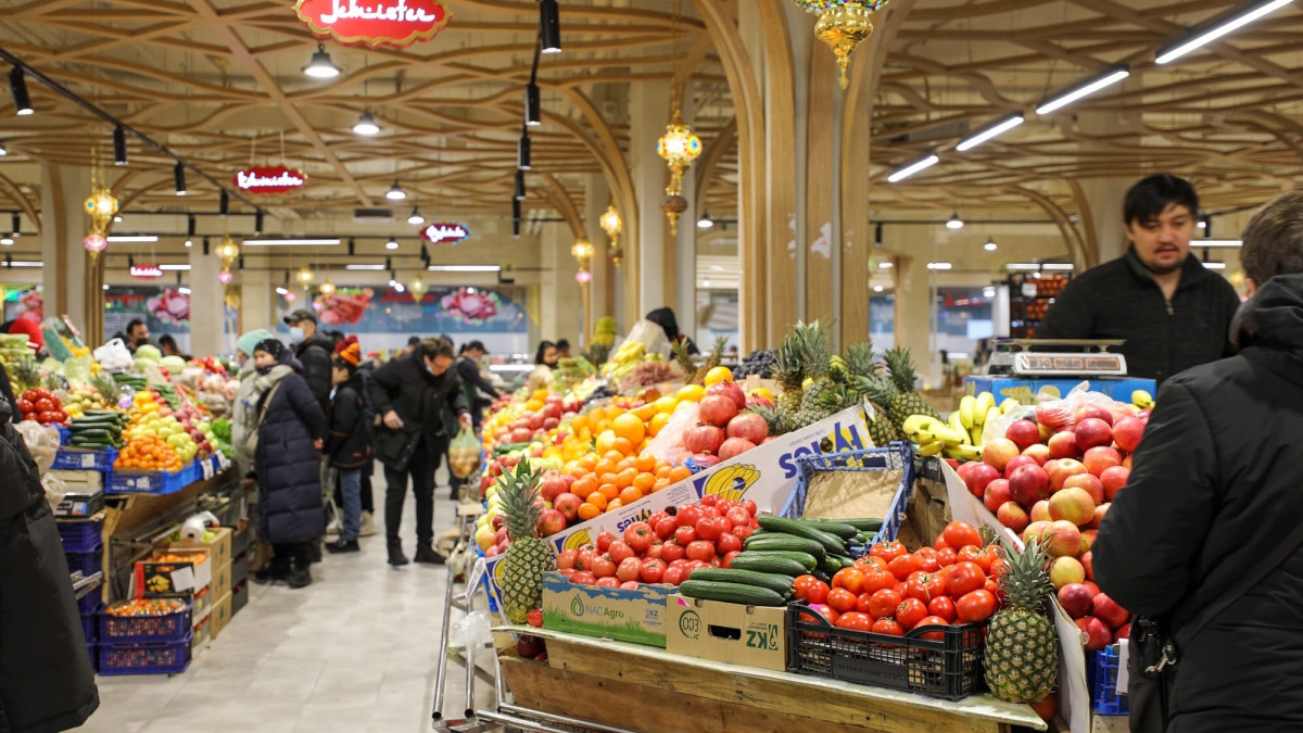 В Казахстане продолжают снижаться цены на социально значимые продукты